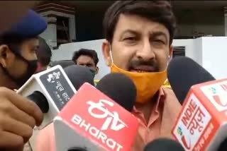 Manoj Tiwari arrived to meet Sushant family in patna