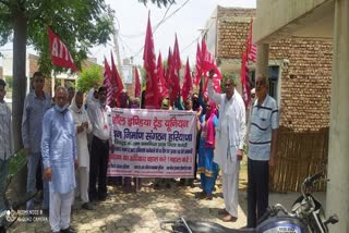 building workers union protest in bhiwani