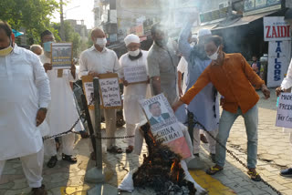 Muslim Welfare Committee burn effigy of chinese President Xi Jinping in chandigarh