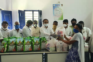 Essential Commodity Delivery Program for Ward Volunteers and Secretariat Staff at Vallur Villag