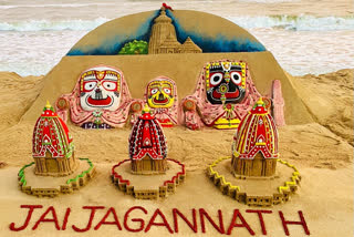 WATCH: Sudarsan Pattnaik creates breathtaking sand art to mark Rath Yatra on Puri beach