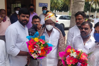 BJP activists Congratulations to MTB Nagaraj