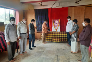 BJP workers paid tribute to Dr. Shyamaprasad Mukherjee