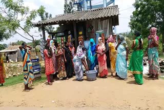 womens protest for stop alcohal sale in badradri kothagudem district