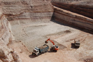 silica sand mining