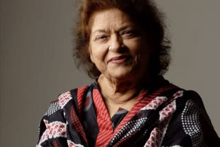 saroj khan hospitalised with breathing issues