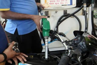 For the first time, diesel costs more than petrol in Delhi