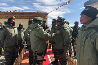 MM Naravane  Chinese military  Ladakh faceoff  Indian army  Army Chief visits forward locations in Eastern Ladakh  കരസേന മേധാവി മനോജ് മുകുന്ദ് നരവനെ ലഡാക് സന്ദര്‍ശിച്ചു  മനോജ് മുകുന്ദ് നരവനെ