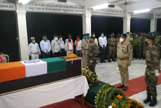 funeral of jawan who was martyred in jammu kashmir on bank of rapti in gorakhpur