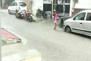 People got relief from heat due to rain in Ghaziabad