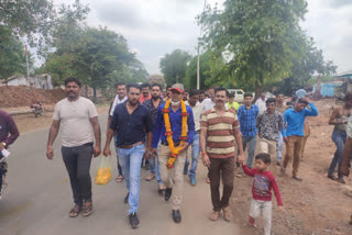 Villagers welcome Mukesh Yadav of Saheli village as lieutenant