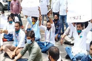 NSUI Protest at RU, Rajasthan University News