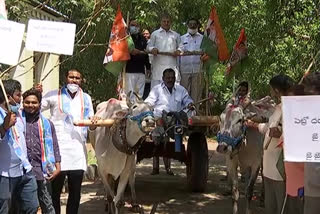 congress leader thulasi reddy fires on govt on hiking fuel prices