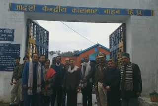 Shanta Kumar visits Nahan Jail
