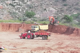 hill clay illegal transport in pothavaram in prakasam district