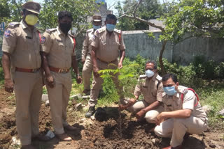 రాష్ట్రాన్ని హరిత తెలంగాణగా మార్చాలి: ఏసీపీ జయపాల్​ రెడ్డి