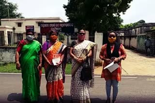 bjp-mahila-morcha-demands-judicial-probe-in-roukela-minor-rape-and-abortion-case