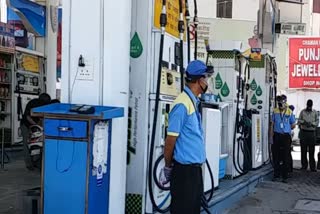 politics-started-in-uttarakhand-on-the-increased-prices-of-petrol-and-diesel