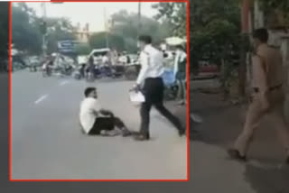 video-of-youth-beating-up-by-traffic-police-personnel-in-ghaziabad-goes-viral