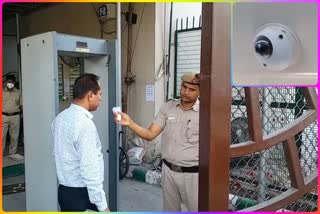 Activities in all Containment Zones of Delhi will be monitored with CCTV cameras