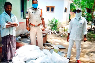 guntur dst police raids on gutka selling in nijampatnam mandal