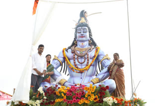 minister pushpa srivani opened shiva idol