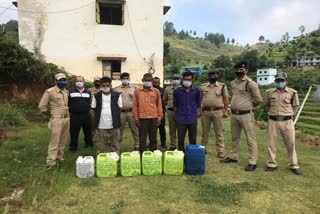 police-arrested-3-accused-with-raw-liquor