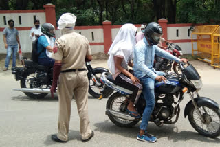 Dwarka police checking with traffic police in Delhi