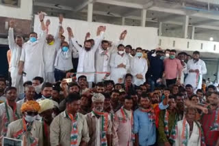 600 workers join BJP in Badnawar and join Congress