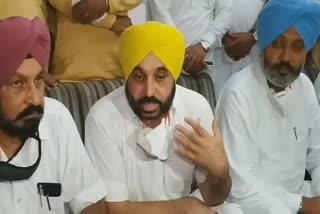 Mann attacks Sukhbir, says akali dal have no stand on farmers issue