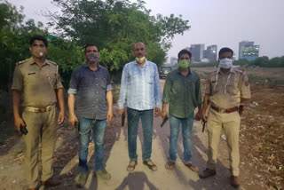 Noida Police Encounter, two thugs arrested