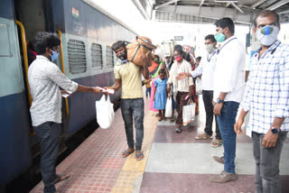 odisha migrant labours send to their hometown by chittoor district officials