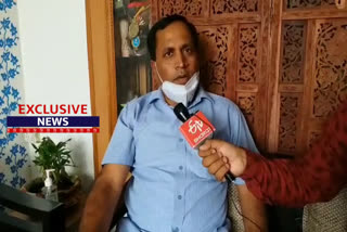 Kaithal Agricultural Deputy Director doctor karamchandra on locust swarm