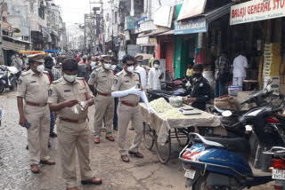 kadapa dst police create awareness on mask