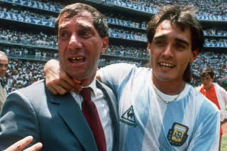 Argentina's  world cup winning coach carlos bilardo tests corona positive