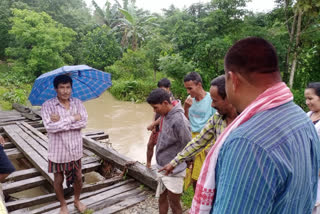 বানাক্ৰান্ত অঞ্চল পৰিদৰ্শন বিধায়ক বলিন চেতিয়াৰ