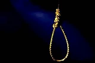 woman-hanged-with-her-one-and-a-half-year-old-child-in-raipur