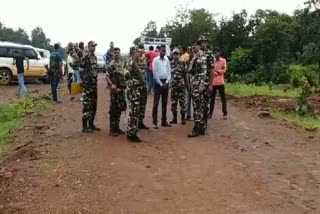 Naxalites firing on BSF jawans
