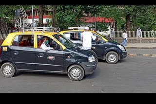 Private taxi drivers in financial crisis due to lockdown in mumbai