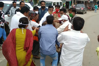 Congress burnt effigy of Chief Minister Shivraj Singh due to rising inflation and farmers' problems