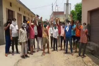 People protest against municipality in mulana regarding worst drainage system