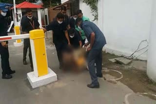 self immolation in front of CM House