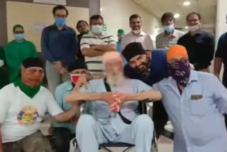 103-year-old Man Discharged after Recovering from Covid-19 in Maharashtra's Thane District