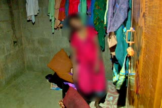 woman found hanging in thirunandhikarai