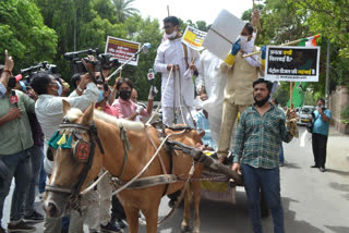 Congress five-day protest fuel price hike Block level protest Petroleum Price hike ന്യൂഡൽഹി ഇന്ധനവില വർധനവ് കോൺഗ്രസ് പ്രതിഷേധം