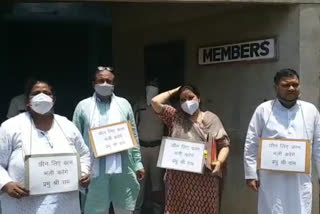 protest in haryana assembly complex