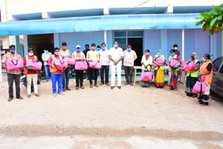 karimnagar mayor distributes groceries to sanitation workers