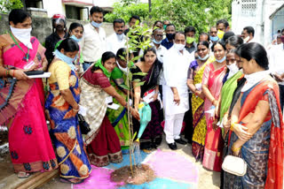 Minister Indrakaran Reddy Participated In Nirmal Municipality Meeting