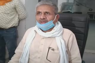 sarup chand singla accuses Jajit Johal of hooligan tax collection in bathinda city