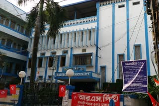 Left Front gives mass deputation at Balurghat municipality